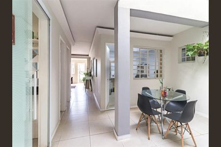 Casa à venda com 209m², 11 quartos e 1 vaga