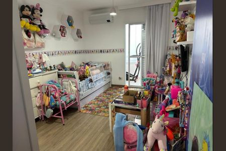 Casa à venda com 180m², 3 quartos e 4 vagas