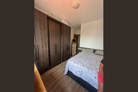 Casa à venda com 92m², 2 quartos e 1 vaga