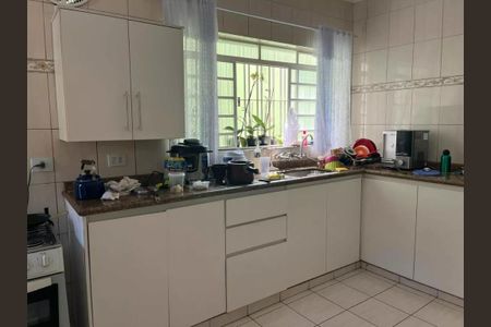 Casa à venda com 200m², 3 quartos e 3 vagas