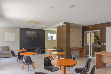 Apartamento à venda com 100m², 2 quartos e 2 vagas Apartamento à venda com 100m², 2 quartos e 2 vagasÁrea comum - Salão de festas