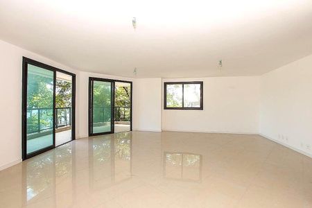 Apartamento à venda com 206m², 4 quartos e 3 vagas