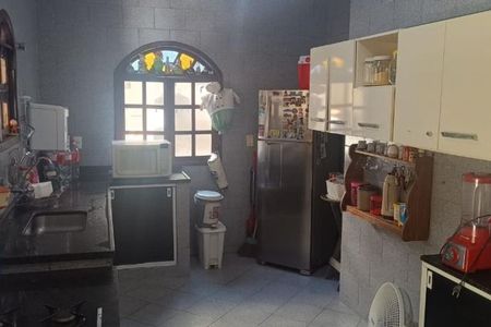 Casa à venda com 250m², 5 quartos e 4 vagas