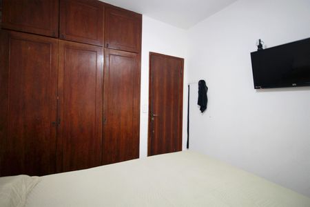 Casa à venda com 226m², 4 quartos e 2 vagasQuarto 4