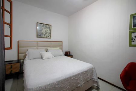 Casa à venda com 226m², 4 quartos e 2 vagasSuite