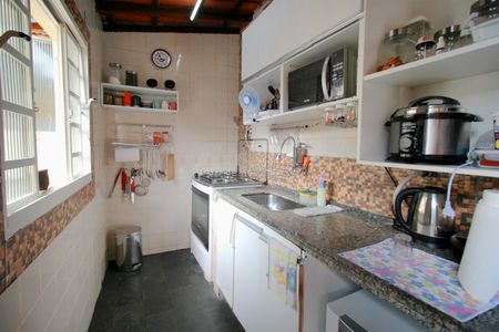 Casa à venda com 226m², 4 quartos e 2 vagasCozinha 2