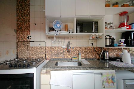 Casa à venda com 226m², 4 quartos e 2 vagasCozinha 2