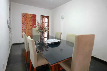 Casa à venda com 226m², 4 quartos e 2 vagasSala de Jantar