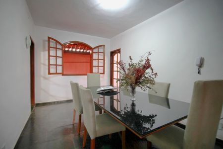 Casa à venda com 226m², 4 quartos e 2 vagasSala de Jantar