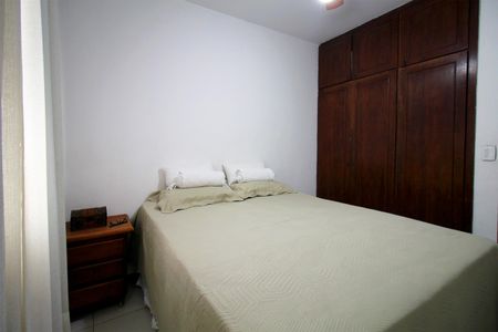 Casa à venda com 226m², 4 quartos e 2 vagasQuarto 4