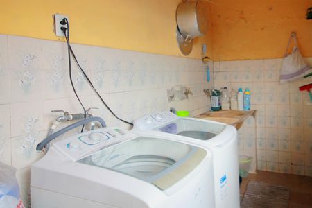 Casa à venda com 226m², 4 quartos e 2 vagasÁrea de Serviço