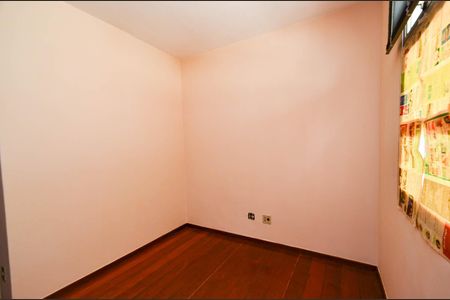 Apartamento à venda com 105m², 4 quartos e 2 vagas Apartamento à venda com 105m², 4 quartos e 2 vagasQuarto3