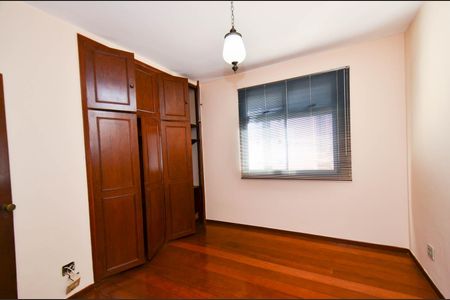 Apartamento à venda com 105m², 4 quartos e 2 vagas Apartamento à venda com 105m², 4 quartos e 2 vagasQuarto4/suite