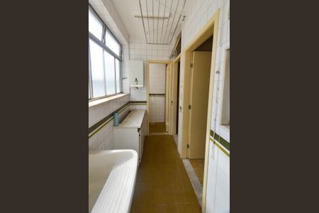 Apartamento à venda com 105m², 4 quartos e 2 vagas Apartamento à venda com 105m², 4 quartos e 2 vagasArea serviço