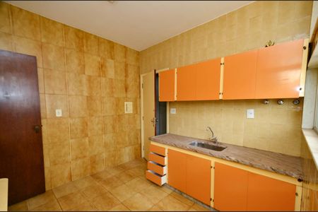Apartamento à venda com 105m², 4 quartos e 2 vagas Apartamento à venda com 105m², 4 quartos e 2 vagasCozinha
