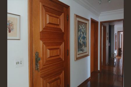 Apartamento à venda com 234m², 4 quartos e 3 vagas Apartamento à venda com 234m², 4 quartos e 3 vagasSala