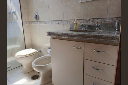 Apartamento à venda com 234m², 4 quartos e 3 vagas Apartamento à venda com 234m², 4 quartos e 3 vagasBanheiro