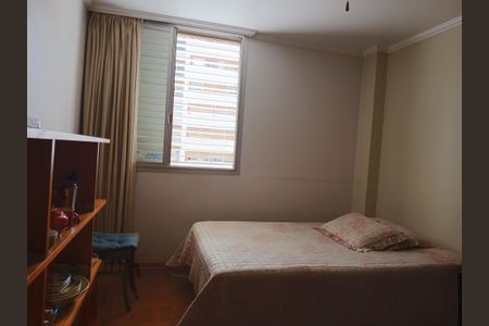 Apartamento à venda com 234m², 4 quartos e 3 vagas Apartamento à venda com 234m², 4 quartos e 3 vagasQuarto