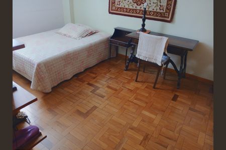 Apartamento à venda com 234m², 4 quartos e 3 vagas Apartamento à venda com 234m², 4 quartos e 3 vagasQuarto