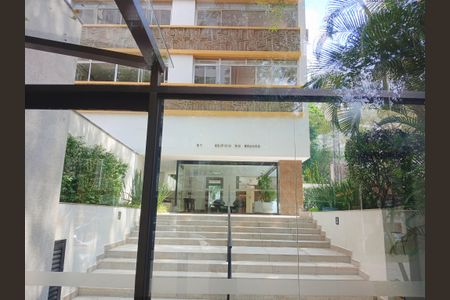 Apartamento à venda com 234m², 4 quartos e 3 vagas Apartamento à venda com 234m², 4 quartos e 3 vagasFachada