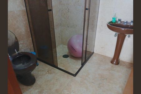 Apartamento à venda com 234m², 4 quartos e 3 vagas Apartamento à venda com 234m², 4 quartos e 3 vagasBanheiro