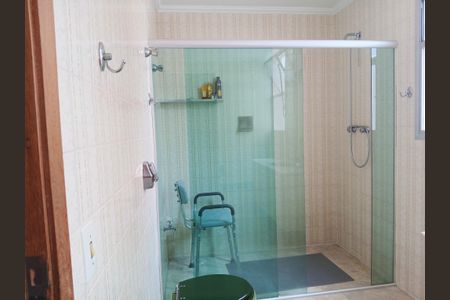 Apartamento à venda com 234m², 4 quartos e 3 vagas Apartamento à venda com 234m², 4 quartos e 3 vagasBanheiro