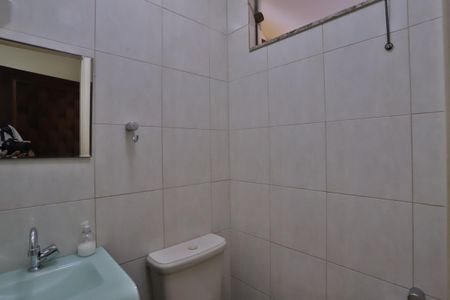 Casa à venda com 200m², 4 quartos e 2 vagas Casa à venda com 200m², 4 quartos e 2 vagasBanheiro do Quarto 1