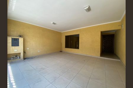 Casa à venda com 200m², 4 quartos e 2 vagas Casa à venda com 200m², 4 quartos e 2 vagasGaragem