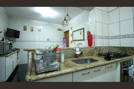 Casa à venda com 200m², 3 quartos e 1 vaga Casa à venda com 200m², 3 quartos e 1 vagaCozinha