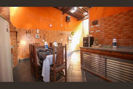 Casa à venda com 200m², 3 quartos e 1 vaga Casa à venda com 200m², 3 quartos e 1 vagaÁrea comum