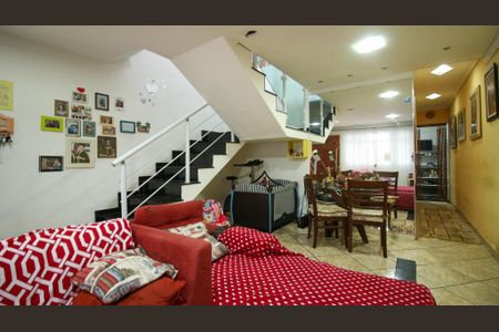 Casa à venda com 200m², 3 quartos e 1 vaga Casa à venda com 200m², 3 quartos e 1 vagaSala