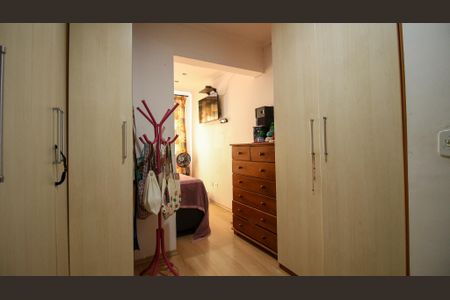 Casa à venda com 200m², 3 quartos e 1 vaga Casa à venda com 200m², 3 quartos e 1 vagaSuíte 2