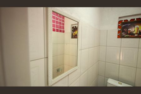 Casa à venda com 200m², 3 quartos e 1 vaga Casa à venda com 200m², 3 quartos e 1 vagaLavabo