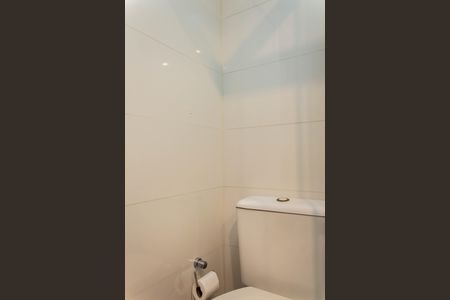 Casa de condomínio à venda com 130m², 3 quartos e 3 vagas Casa de condomínio à venda com 130m², 3 quartos e 3 vagasBanheiro