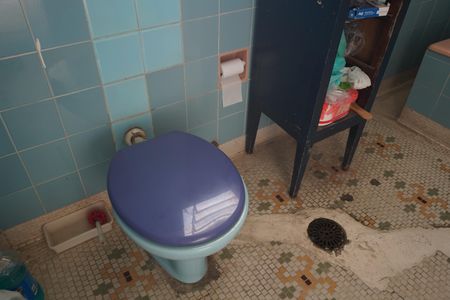 Casa à venda com 135m², 4 quartos e 1 vagaBanheiro