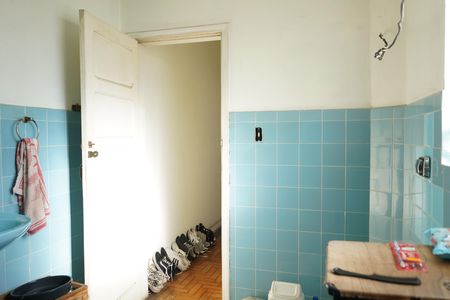 Casa à venda com 135m², 4 quartos e 1 vagaBanheiro