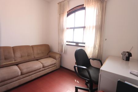 Casa à venda com 171m², 3 quartos e 3 vagasQuarto 3