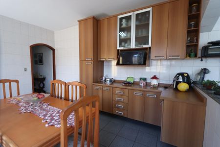 Casa à venda com 171m², 3 quartos e 3 vagasCopa e Cozinha