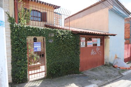 Casa à venda com 171m², 3 quartos e 3 vagasFachada