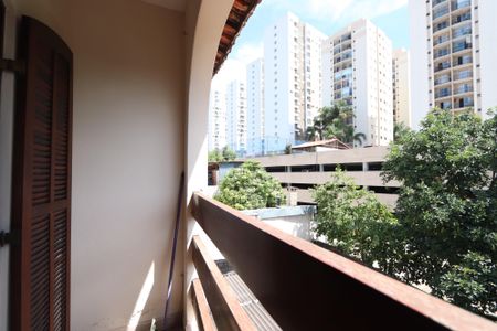 Casa à venda com 171m², 3 quartos e 3 vagasVaranda da Suíte