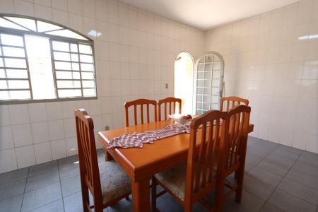 Casa à venda com 171m², 3 quartos e 3 vagasCopa e Cozinha