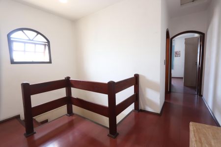 Casa à venda com 171m², 3 quartos e 3 vagasHall dos Quartos