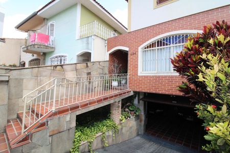Casa à venda com 167m², 4 quartos e 4 vagasGaragem