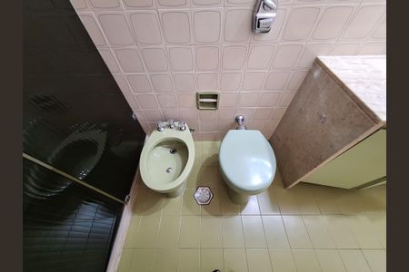 Apartamento à venda com 121m², 3 quartos e 1 vaga Apartamento à venda com 121m², 3 quartos e 1 vagaBanheiro