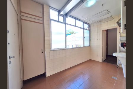 Apartamento à venda com 121m², 3 quartos e 1 vaga Apartamento à venda com 121m², 3 quartos e 1 vagaÁrea de serviço