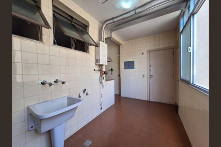 Apartamento à venda com 121m², 3 quartos e 1 vaga Apartamento à venda com 121m², 3 quartos e 1 vagaÁrea de serviço