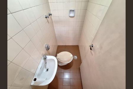 Apartamento à venda com 121m², 3 quartos e 1 vaga Apartamento à venda com 121m², 3 quartos e 1 vagaBanheiro de serviço