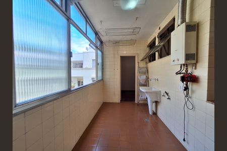 Apartamento à venda com 121m², 3 quartos e 1 vaga Apartamento à venda com 121m², 3 quartos e 1 vagaÁrea de serviço