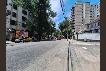 Apartamento à venda com 121m², 3 quartos e 1 vaga Apartamento à venda com 121m², 3 quartos e 1 vagaRua