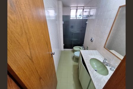 Apartamento à venda com 121m², 3 quartos e 1 vaga Apartamento à venda com 121m², 3 quartos e 1 vagaBanheiro